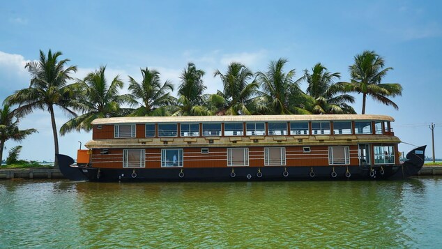 Casino House Boats